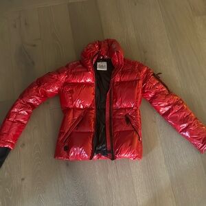 SAM FREESTYLE BOMBER JACKET IN RED